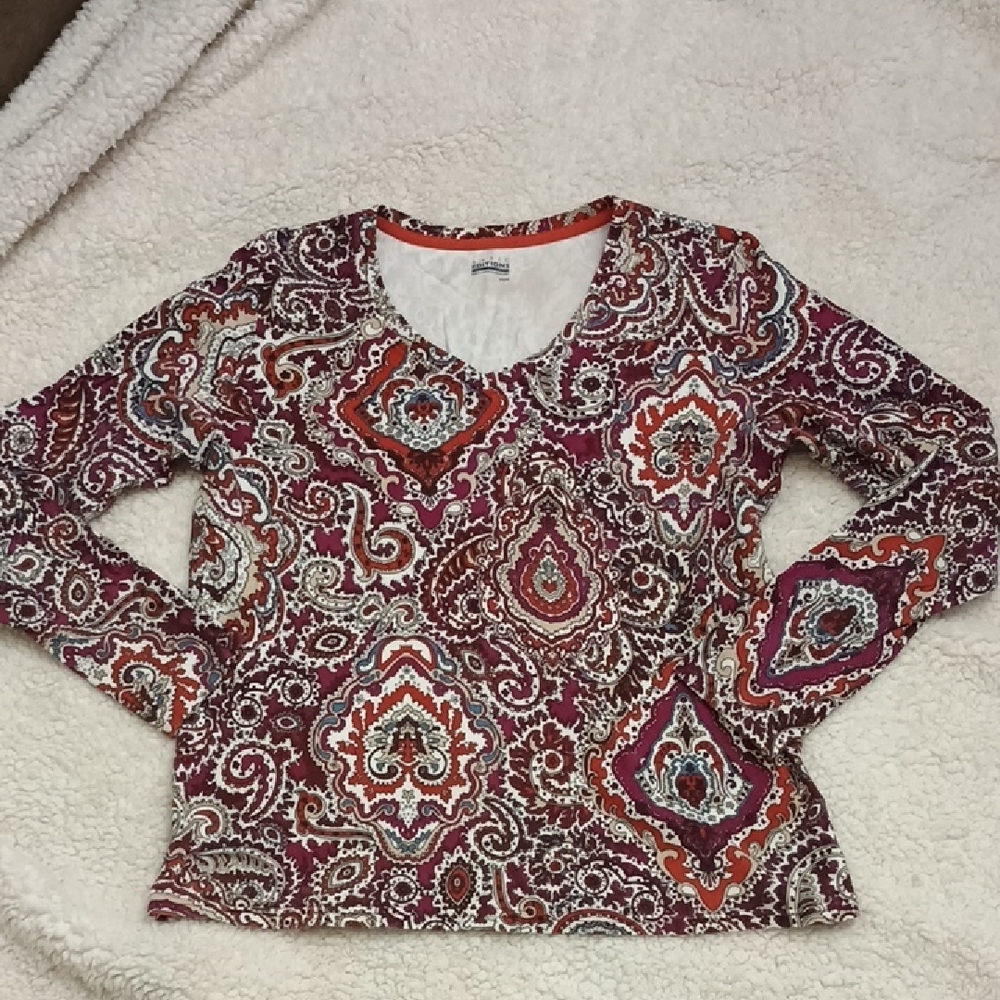 Nwot Basic Editions Top Size Medium